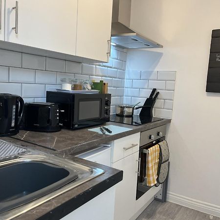 Modern 1 Bed Studios For Comfy Stay In Preston Престон Экстерьер фото